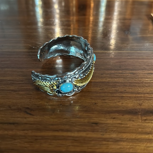 Silver tone bracelet. Cuff. Turquoise colored stones   Western. Navajo vibe - Picture 2 of 5
